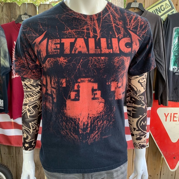 Y2K Vtg Metallica master of puppets 2006 t shirt  Size M ALL OVER 2-SIDES - Picture 1 of 8